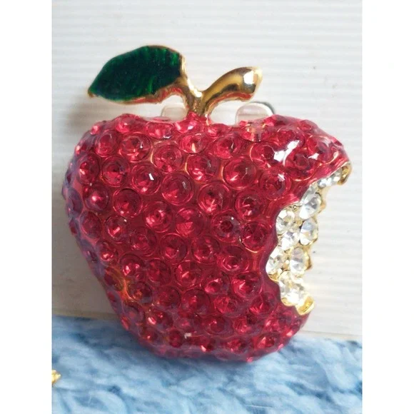 Lot Of 4 Vintage Apple Teacher Brooch Pin - Picture 5 of 6